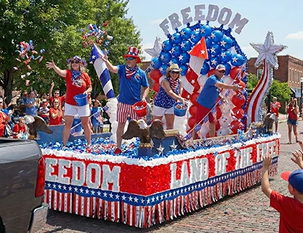 Complete Land of the Free Parade Float Decorating Kit